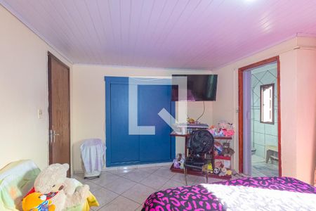 Suíte/Casa dos fundos de casa à venda com 5 quartos, 275m² em Estância Velha, Canoas