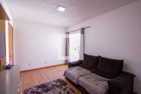 Sala de apartamento para alugar com 2 quartos, 48m² em Maria Paula, São Gonçalo