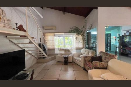 Casa à venda com 3 quartos, 258m² em Camboinhas, Niterói