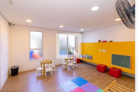 Apartamento à venda com 2 quartos, 62m² em Vila Ipojuca, São Paulo