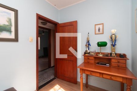 Quarto 1 de casa para alugar com 4 quartos, 249m² em Rio Branco, Porto Alegre