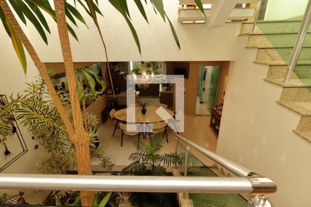 Sala de casa à venda com 3 quartos, 175m² em Vila Scarpelli, Santo André