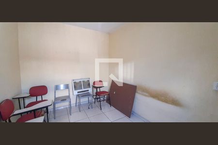 Casa para alugar com 2 quartos, 80m² em Padroeira, Osasco