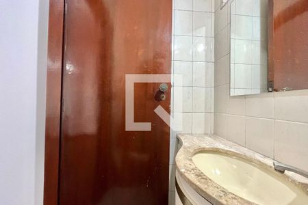 Lavabo de casa à venda com 4 quartos, 210m² em Vila da Saúde, São Paulo