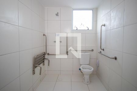 Banheiro de apartamento para alugar com 1 quarto, 38m² em Bonsucesso, Rio de Janeiro