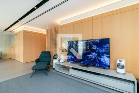 Apartamento à venda com 3 quartos, 217m² em Vila Olímpia, São Paulo