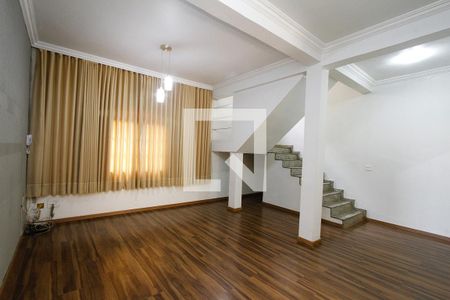 Sala de casa para alugar com 3 quartos, 214m² em Camargos, Belo Horizonte