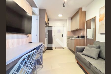 Sala/Cozinha de apartamento para alugar com 1 quarto, 26m² em Vila Nova Conceição, São Paulo