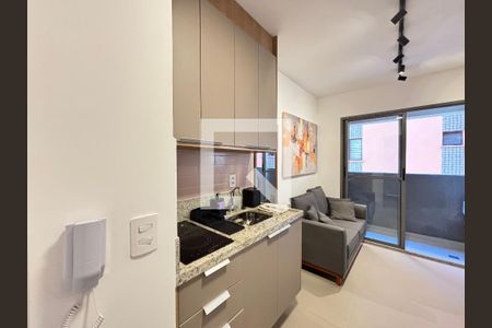 Sala/Cozinha de apartamento para alugar com 1 quarto, 26m² em Vila Nova Conceição, São Paulo