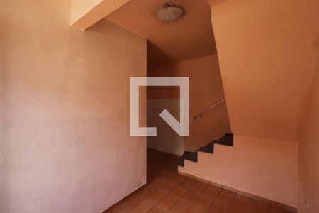 Sala de casa para alugar com 2 quartos, 45m² em Vila Santa Isabel, São Paulo