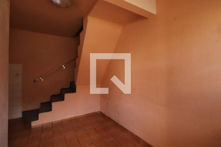 Sala de casa para alugar com 2 quartos, 45m² em Vila Santa Isabel, São Paulo