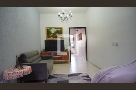 Sala de casa à venda com 2 quartos, 228m² em Navegantes, Porto Alegre