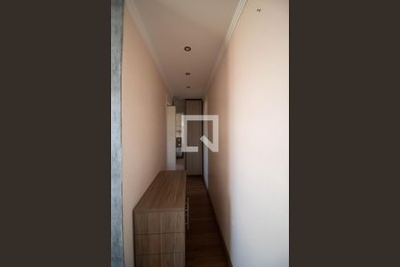 Corredor de apartamento para alugar com 2 quartos, 45m² em Ponte Grande, Guarulhos