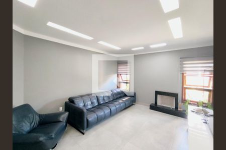 Sala de TV de casa de condomínio à venda com 4 quartos, 510m² em Loteamento Portal do Paraiso, Jundiaí