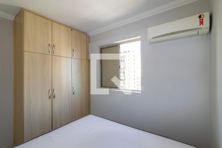 Quarto 2 de apartamento à venda com 2 quartos, 55m² em Mansões Santo Antônio, Campinas