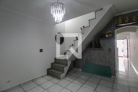 Casa para alugar com 4 quartos, 218m² em Jardim Nove de Julho, São Paulo