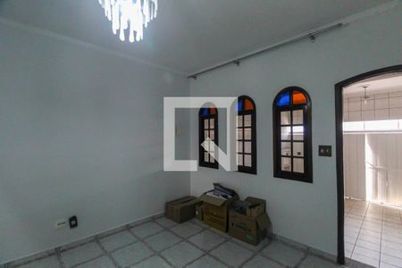 Casa para alugar com 4 quartos, 218m² em Jardim Nove de Julho, São Paulo