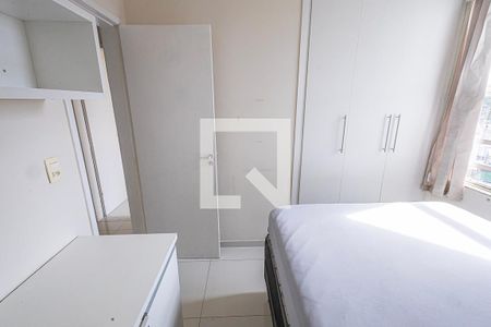 quarto 1 de apartamento para alugar com 2 quartos, 80m² em Itapoã, Belo Horizonte