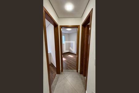 Corredor de apartamento à venda com 2 quartos, 84m² em Vila Alpina, Santo André