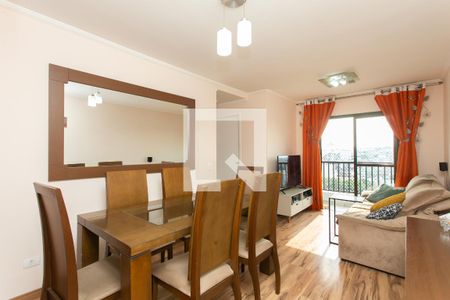 Sala  de apartamento à venda com 2 quartos, 56m² em Itaquera, São Paulo