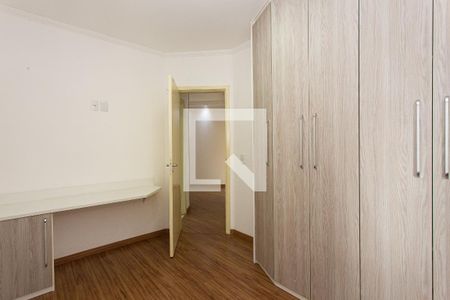 Quarto 2 de apartamento para alugar com 2 quartos, 52m² em Jardim Henriqueta, Taboão da Serra