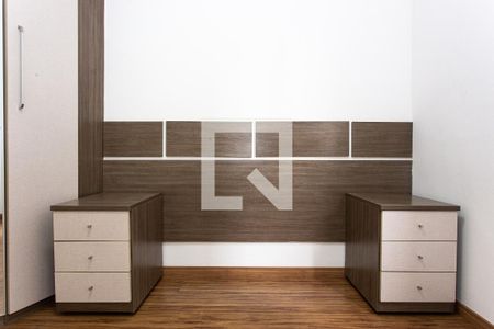 Quarto 1 de apartamento para alugar com 2 quartos, 52m² em Jardim Henriqueta, Taboão da Serra