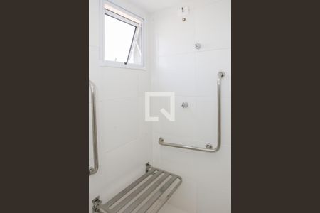 Banheiro de kitnet/studio à venda com 1 quarto, 19m² em Água Branca, São Paulo