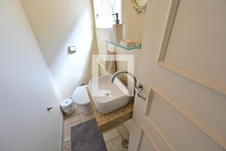 Lavabo de casa para alugar com 5 quartos, 260m² em Planalto Paulista, São Paulo