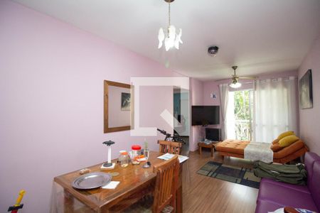 Sala de apartamento para alugar com 2 quartos, 65m² em Jardim Mariliza, São Paulo