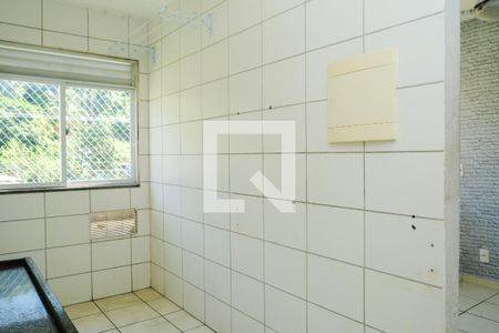 cozinha de apartamento para alugar com 2 quartos, 45m² em Ponto Chic, Nova Iguaçu