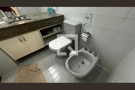 Banheiro  de apartamento para alugar com 1 quarto, 72m² em Barra da Tijuca, Rio de Janeiro