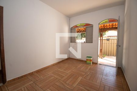 Sala de casa à venda com 3 quartos, 207m² em Arvoredo, Contagem