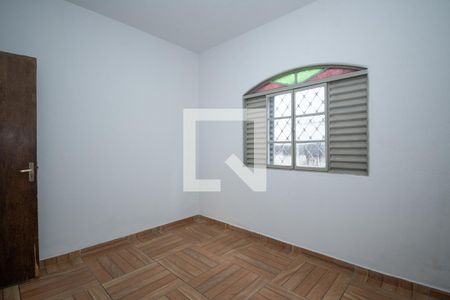 Quarto 2 de casa à venda com 3 quartos, 207m² em Arvoredo, Contagem