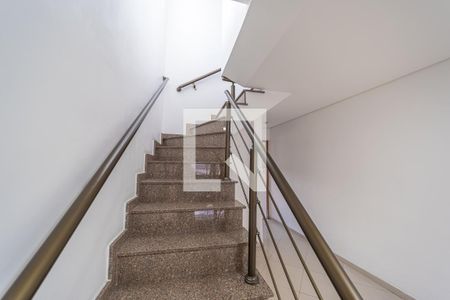 Escada de casa para alugar com 3 quartos, 190m² em Jardim Brasilia (zona Leste), São Paulo