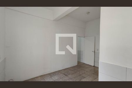 Quarto de casa para alugar com 1 quarto, 60m² em Jardim Helena, Ferraz de Vasconcelos