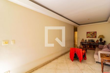 Sala de casa para alugar com 3 quartos, 200m² em Jardim Consorcio, São Paulo