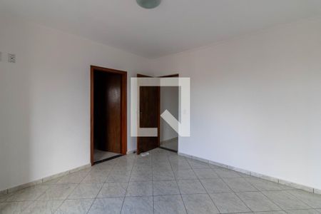 Suíte de casa para alugar com 3 quartos, 120m² em Jardim Gopouva, Guarulhos