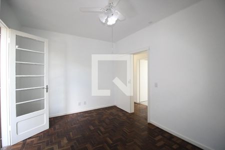 Sala de apartamento para alugar com 3 quartos, 74m² em Santa Cecília, Porto Alegre