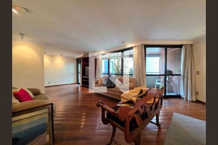 Sala de apartamento para alugar com 3 quartos, 150m² em Indianópolis, São Paulo