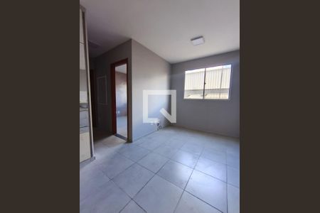 Sala de apartamento para alugar com 2 quartos, 50m² em Chácaras São Pedro, Aparecida de Goiânia