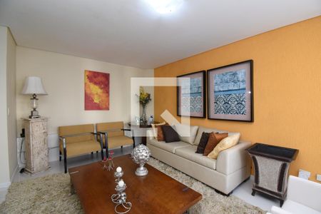 Sala de casa de condomínio à venda com 5 quartos, 280m² em Campo Comprido, Curitiba