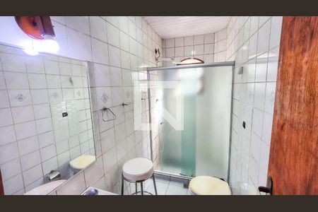 Banheiro Social  de casa à venda com 2 quartos, 1805m² em Vigário Geral, Rio de Janeiro