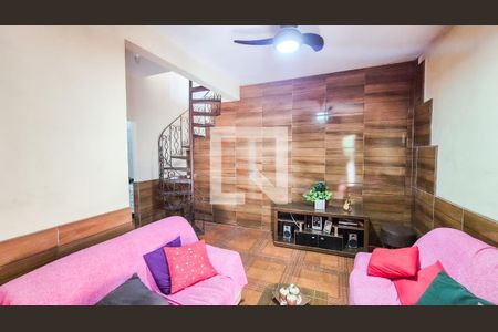 Sala de casa à venda com 2 quartos, 1805m² em Vigário Geral, Rio de Janeiro