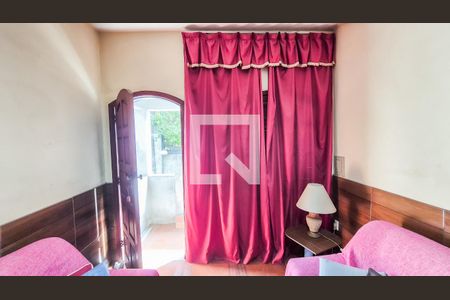 Sala de casa à venda com 2 quartos, 1805m² em Vigário Geral, Rio de Janeiro