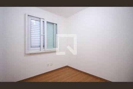 Quarto 1 de apartamento para alugar com 2 quartos, 45m² em Jardim Ibitirama, São Paulo