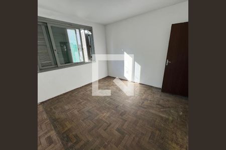 Quarto de casa de condomínio para alugar com 2 quartos, 60m² em Mont’Serrat, Porto Alegre