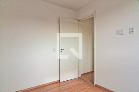 Quarto 1 de apartamento à venda com 2 quartos, 41m² em Vila Zat, São Paulo