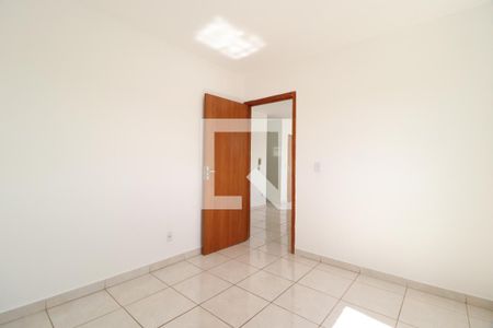 Quarto 1 de apartamento para alugar com 2 quartos, 50m² em Shopping Park, Uberlândia
