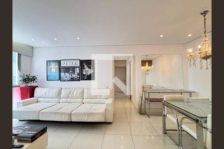 Sala de apartamento à venda com 3 quartos, 100m² em Itaim Bibi, São Paulo