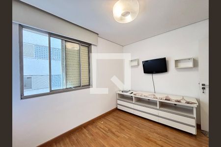 Quarto 1 de apartamento à venda com 3 quartos, 100m² em Itaim Bibi, São Paulo